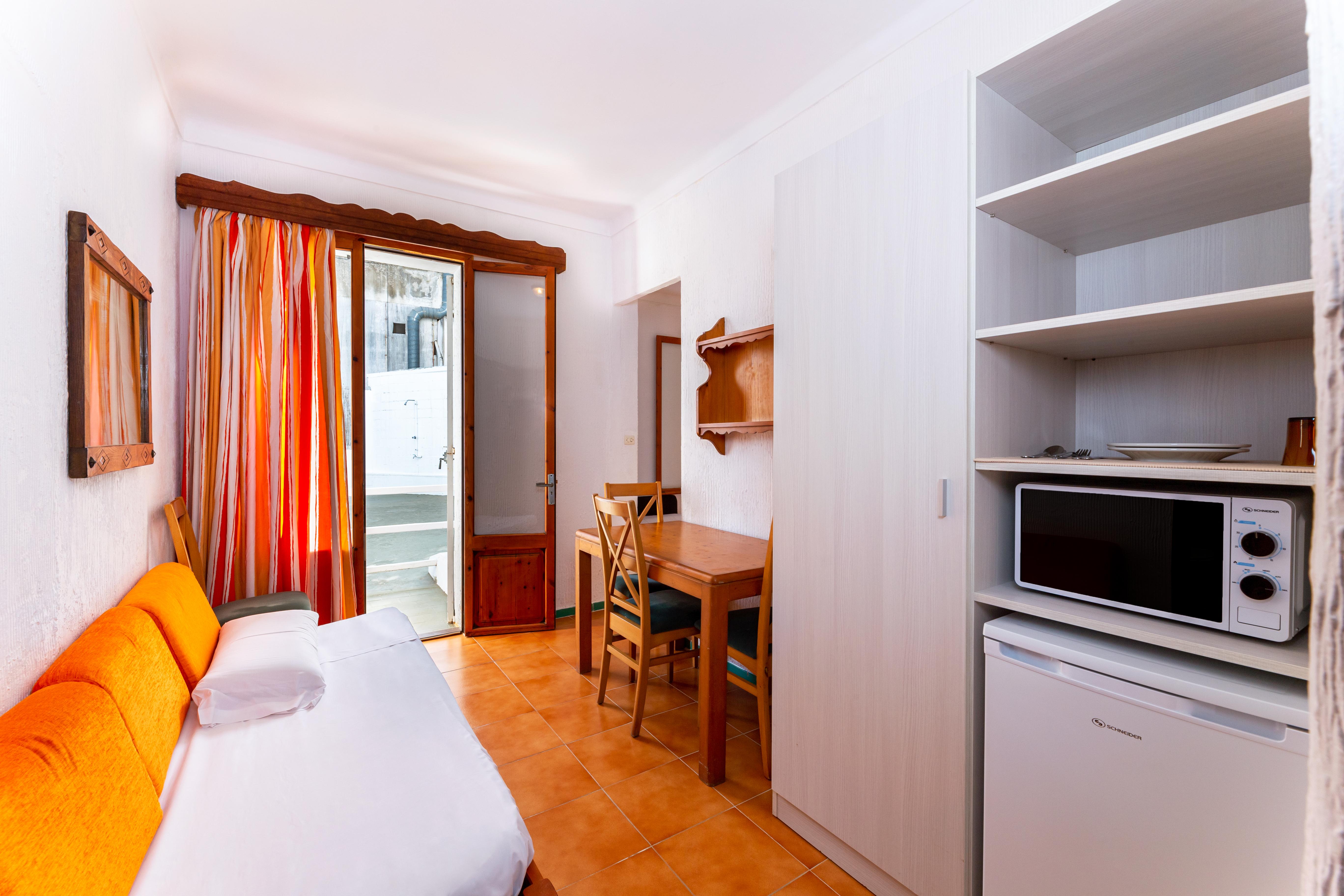 Hostal Residencia San Francisco Portocolom  Luaran gambar