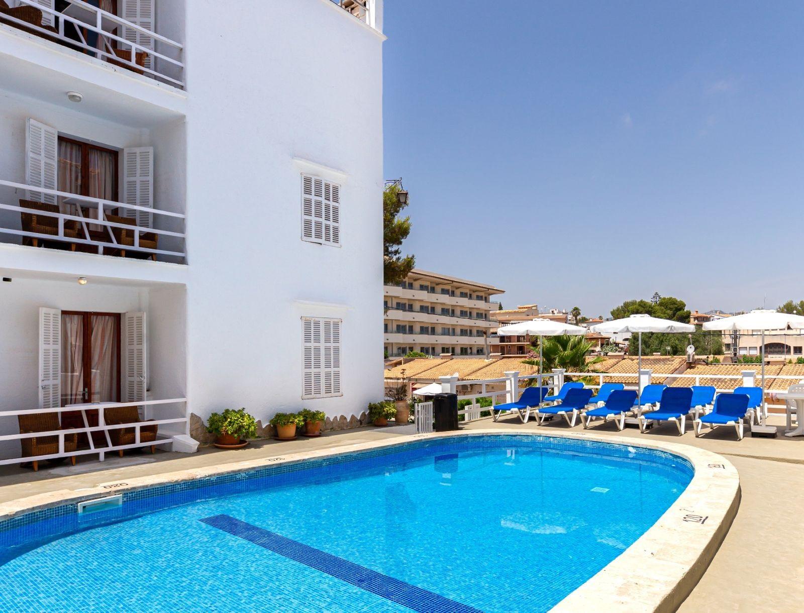 Hostal Residencia San Francisco Portocolom  Luaran gambar