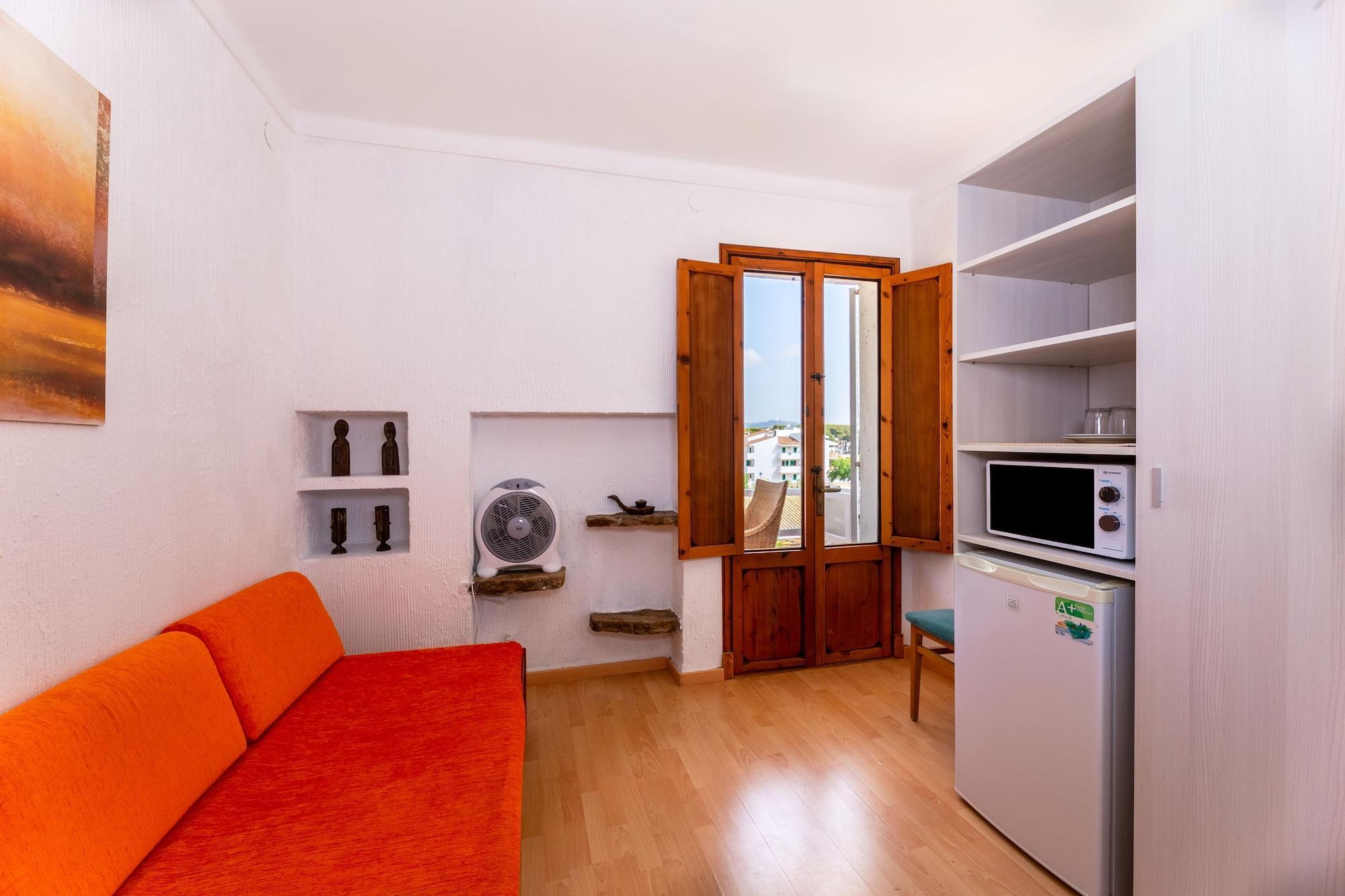 Hostal Residencia San Francisco Portocolom  Luaran gambar